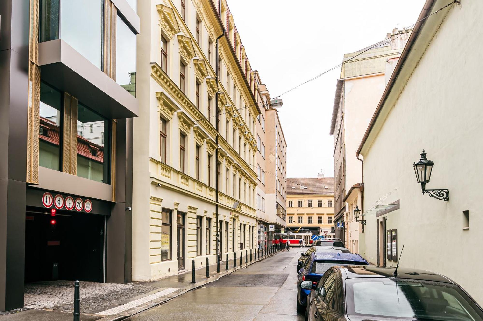 Linda * Praha